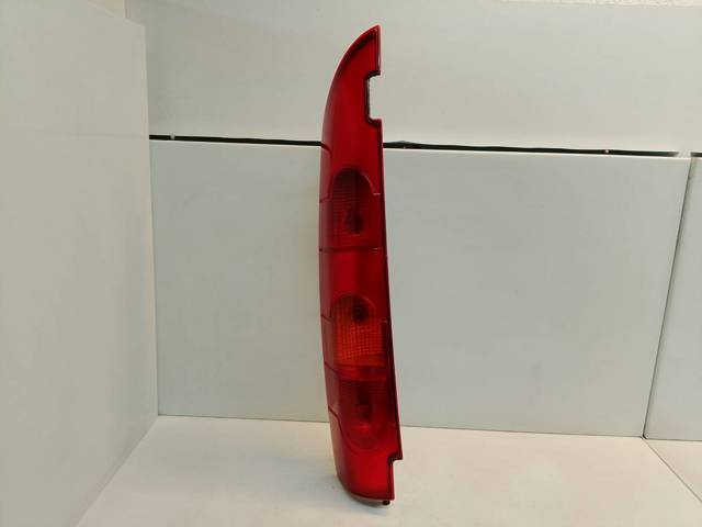 Lampa zespolona tylna lewa 8200150623 RENAULT