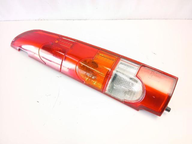 Lampa zespolona tylna prawa 8200150625 RENAULT