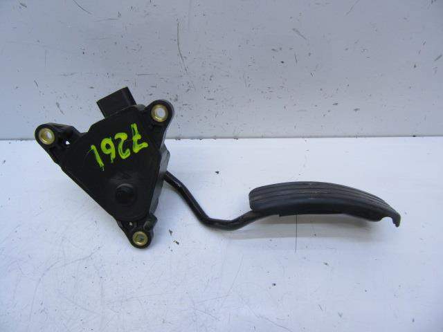 Pedał przyspieszenia (gazu) 8200153268 RENAULT