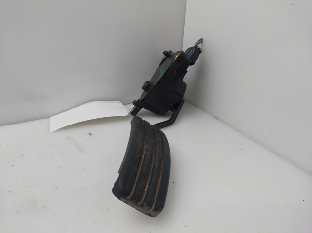 Pedał przyspieszenia (gazu) 8200153268 RENAULT