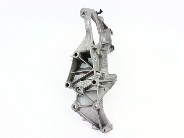 Wspornik alternatora Renault Vel Satis BJ0