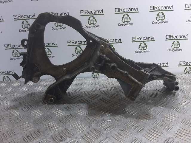 Wspornik alternatora Renault Vel Satis BJ0