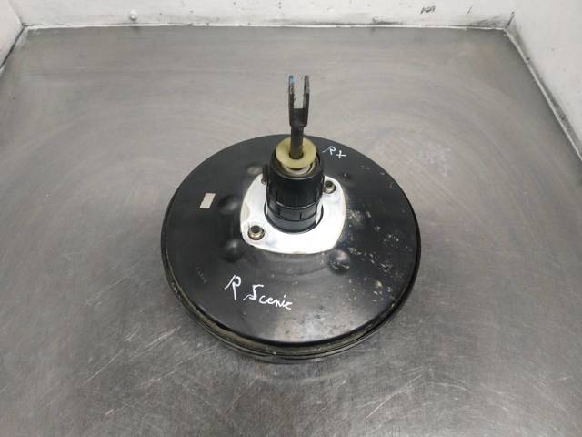 Wzmacniacz próżniowy hamulców 8200157453 RENAULT