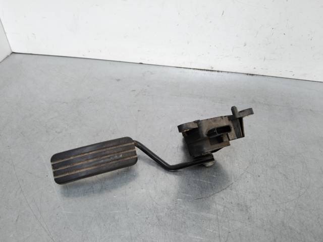 Pedał przyspieszenia (gazu) 8200159647 RENAULT