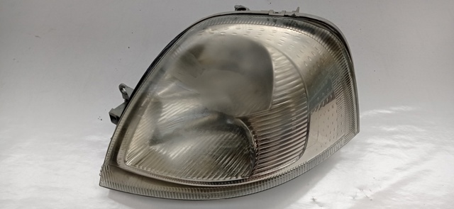 Reflektor lewy 8200163516 RENAULT