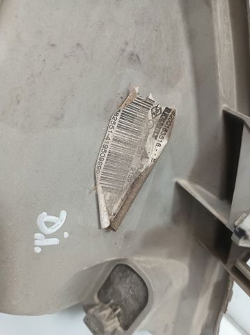 Reflektor lewy 8200163516E RENAULT