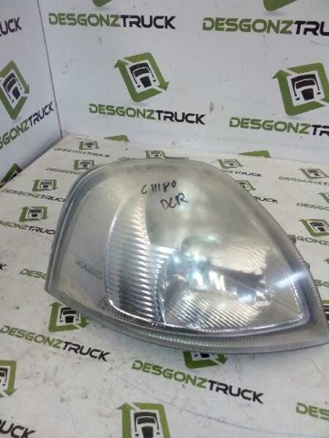 Reflektor prawy 8200163518 RENAULT