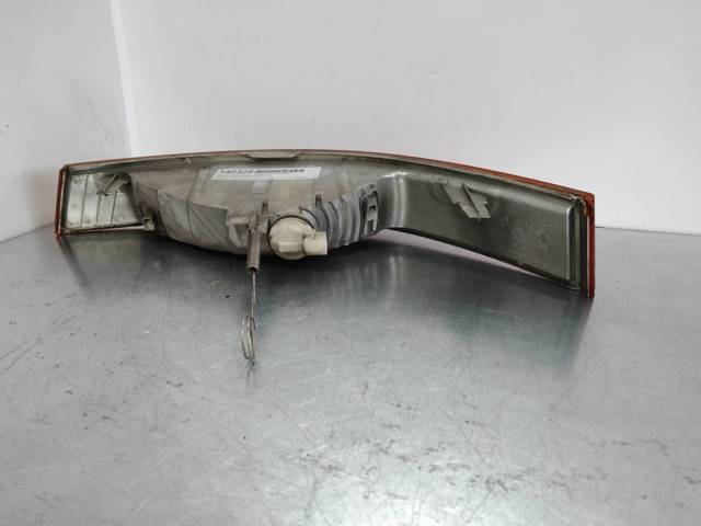 Kierunkowskaz prawy 8200163918 RENAULT