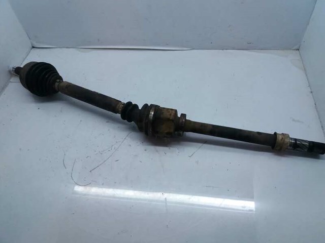 Półoś napędowa przednia prawa 8200169176 RENAULT