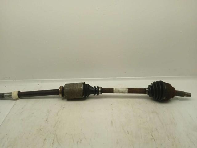 Półoś napędowa przednia prawa 8200169291 NISSAN