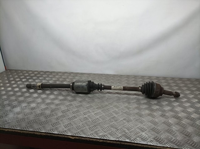 Półoś napędowa przednia prawa 8200169291 RENAULT