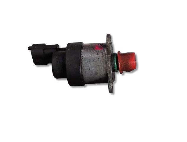 Zawór regulacji ciśnienia (zawór redukcyjny pompy wtryskowej) System Common-Rail 8200179757 RENAULT