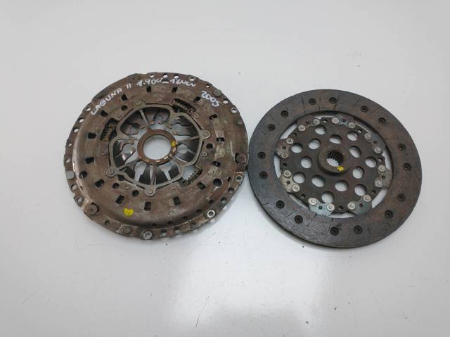 Zestaw sprzęgła (3 części) 8200181392 RENAULT