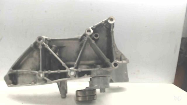 Wspornik alternatora Renault Trafic 2 FL
