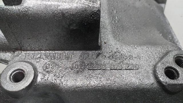 Wspornik alternatora Renault Trafic 2 FL