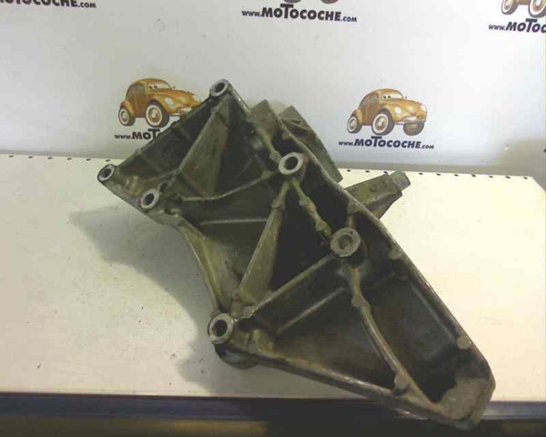 Wspornik alternatora Renault Trafic 2 FL