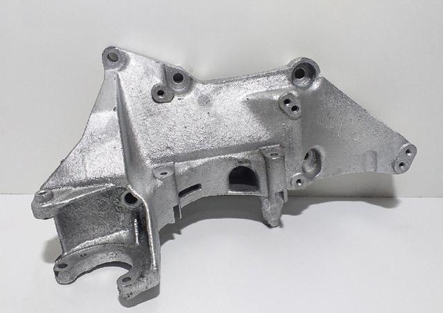 Wspornik alternatora Renault Trafic 2 FL