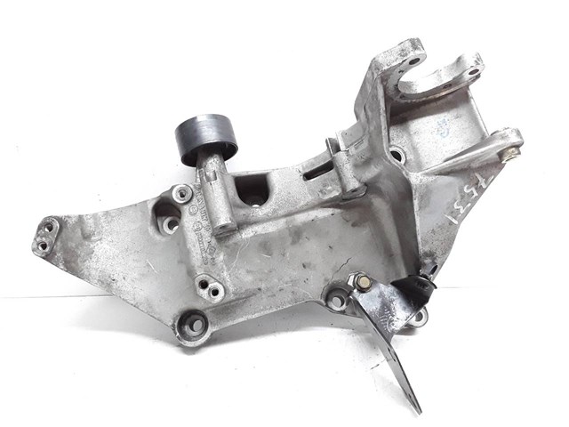 Wspornik alternatora Renault Trafic 2 FL