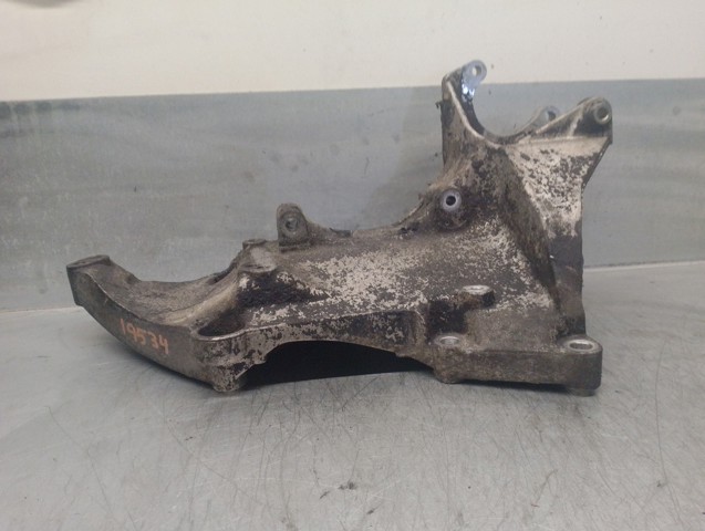 Wspornik alternatora 8200183234 RENAULT