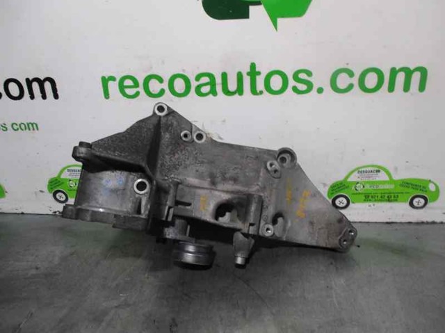 Wspornik alternatora 8200183234 Renault (RVI)