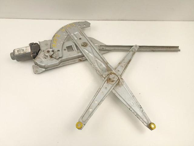 Mechanizm podnoszenia szyby drzwi przednich prawych 8200188551 RENAULT