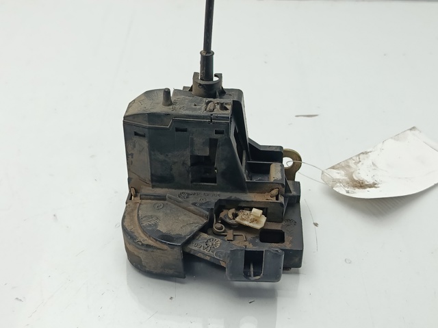 Zamek drzwi przednich prawych 8200194285 RENAULT