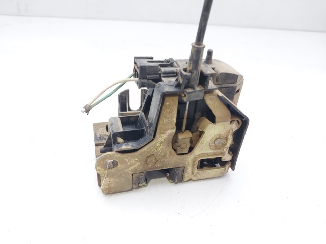 Zamek drzwi przednich prawych 8200194285 RENAULT