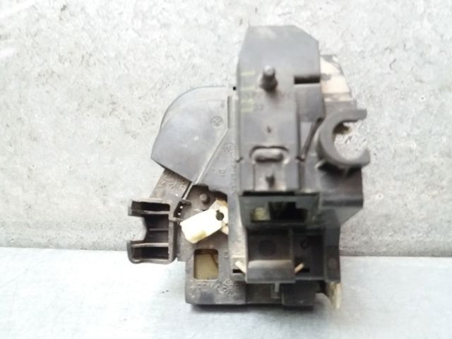 Zamek drzwi przednich prawych 8200194285 RENAULT