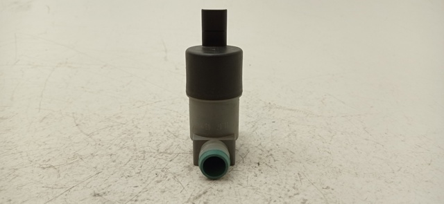 Pompka spryskiwacza szyby przedniej 8200194414 RENAULT