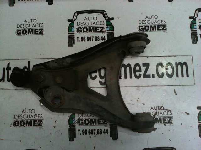 Wahacz zawieszenia przedniego dolny lewy 8200197179 RENAULT