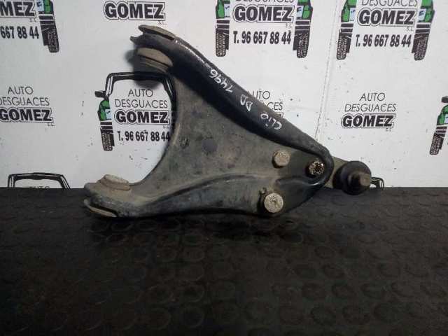 Wahacz zawieszenia przedniego dolny prawy 8200197187 RENAULT