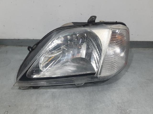 Reflektor lewy 8200211005 RENAULT