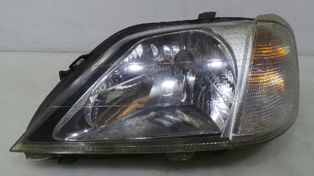 Reflektor lewy 8200211005 RENAULT