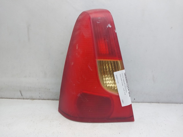 Lampa tylna Dacia Logan
