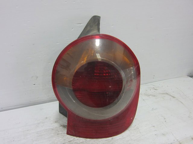Lampa zespolona tylna prawa 8200212204 RENAULT