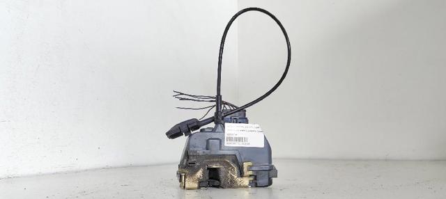 Zamek drzwi tylnych prawych 8200212467 RENAULT