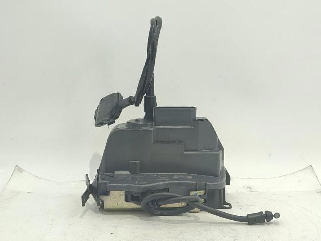 Zamek drzwi tylnych lewych 8200212468 RENAULT