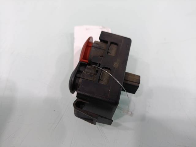 Przycisk włączania światła awaryjnego 8200214896A RENAULT