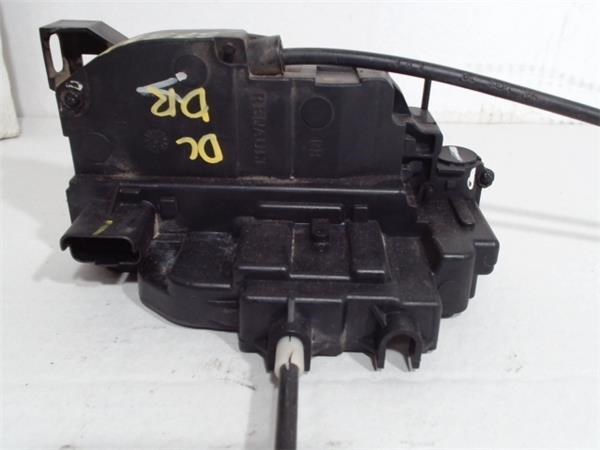 Zamek drzwi przednich prawych 8200219247 RENAULT