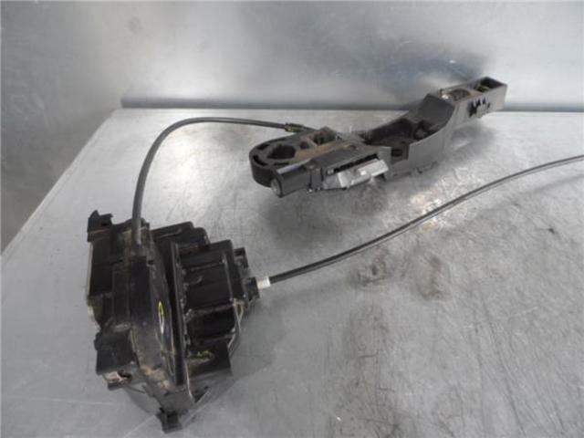 Zamek drzwi przednich prawych 8200219247 RENAULT