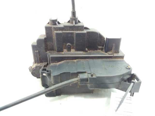 Zamek drzwi przednich prawych 8200219247 RENAULT