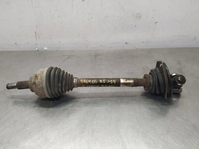 Półoś napędowa przednia lewa 8200226057 RENAULT