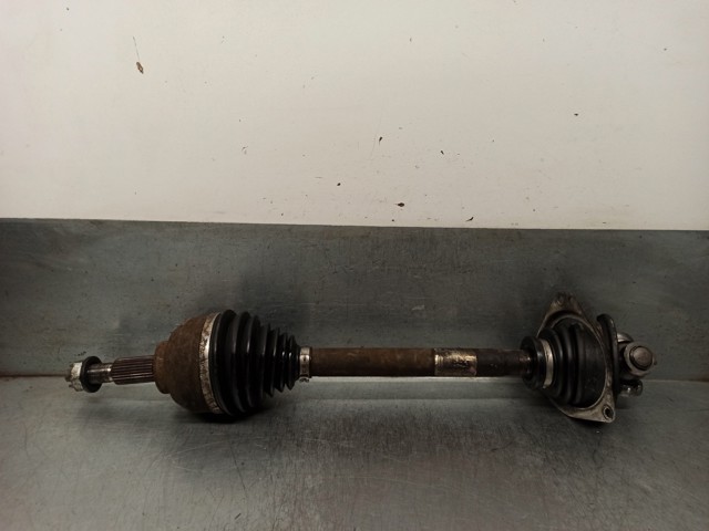 Półoś napędowa przednia lewa 8200226057 RENAULT