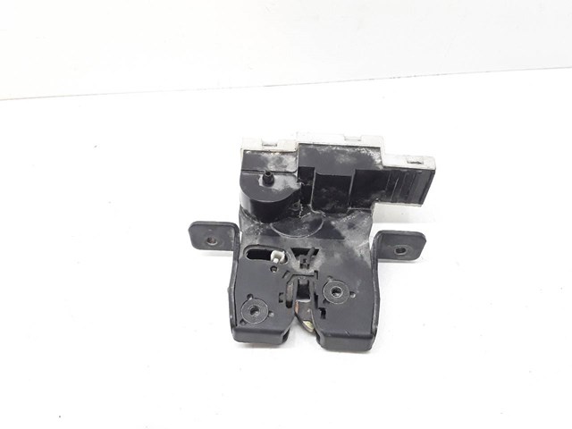 Zamek klapy bagażnika (3/5 drzwi tylnych) 8200229957 RENAULT