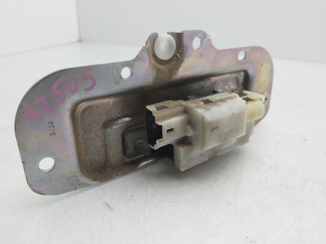 Zamek klapy bagażnika (3/5 drzwi tylnych) 8200229957 RENAULT