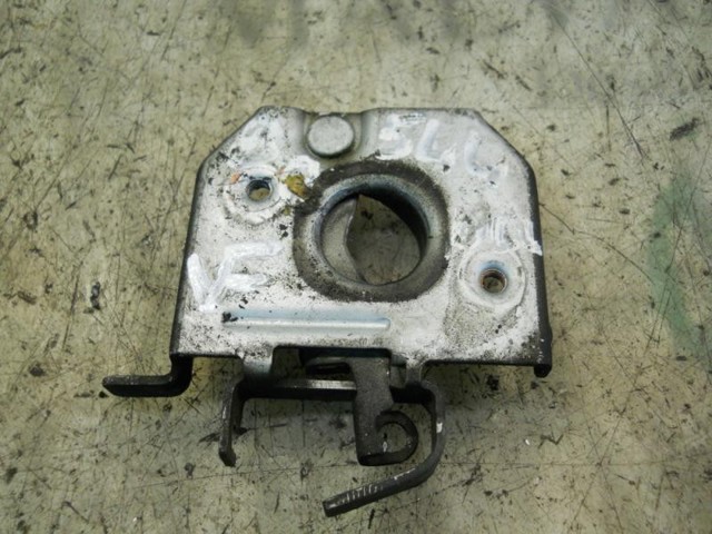 Zamek maski 8200236510 RENAULT