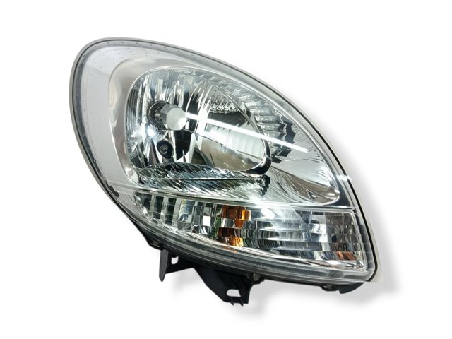Reflektor prawy 8200236591 RENAULT