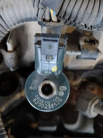 Wtryskiwacz paliwa 8200238528 MITSUBISHI