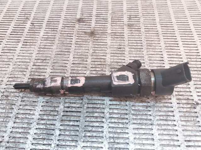 Wtryskiwacz paliwa 8200238528 OPEL