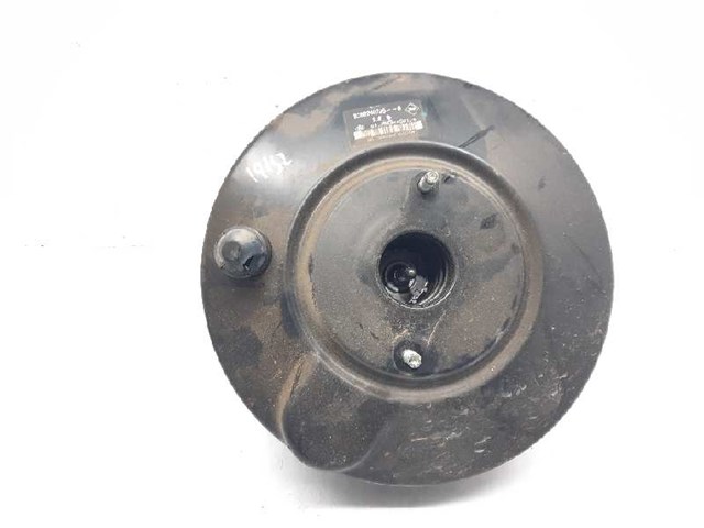Wzmacniacz próżniowy hamulców 8200249245 RENAULT